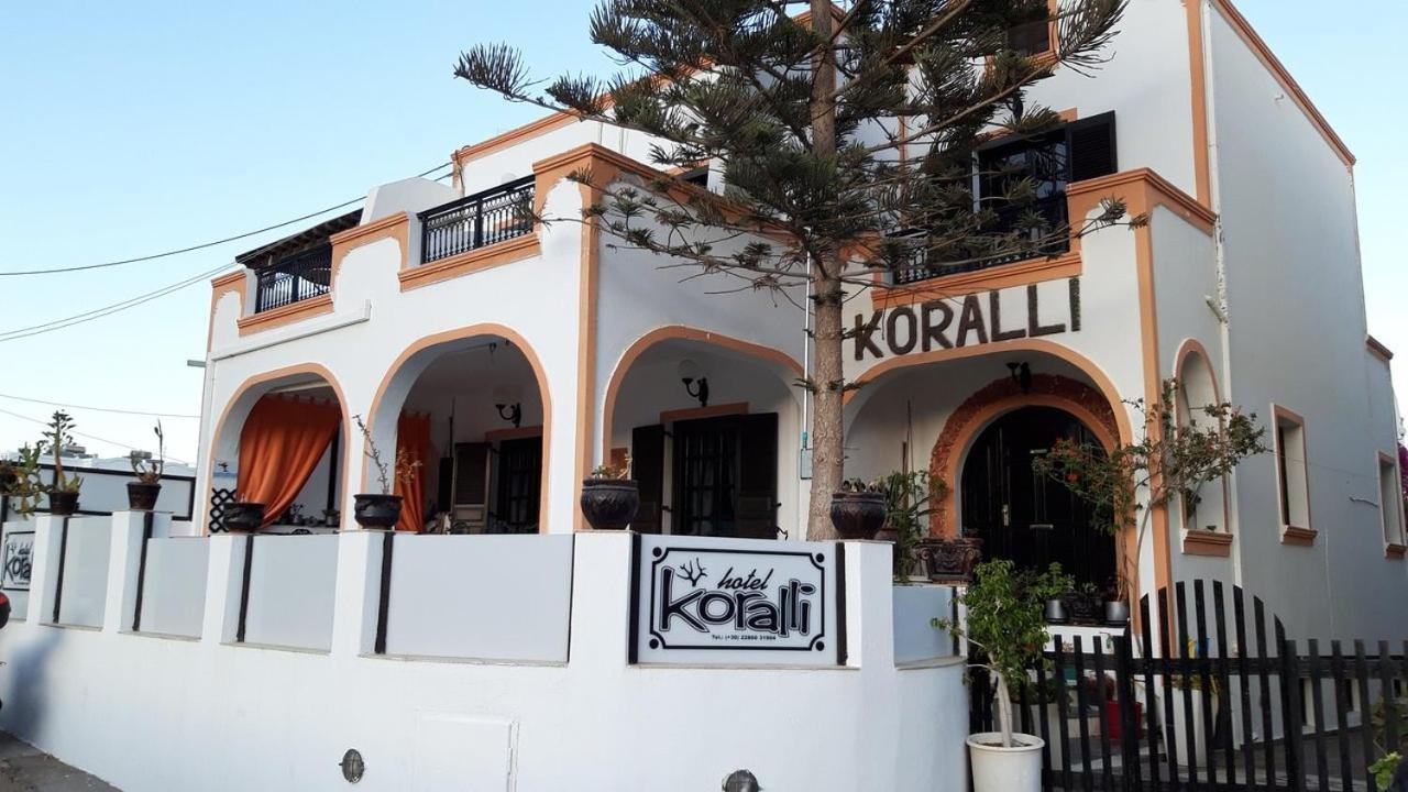 Hotel Koralli Kamari  Exterior photo