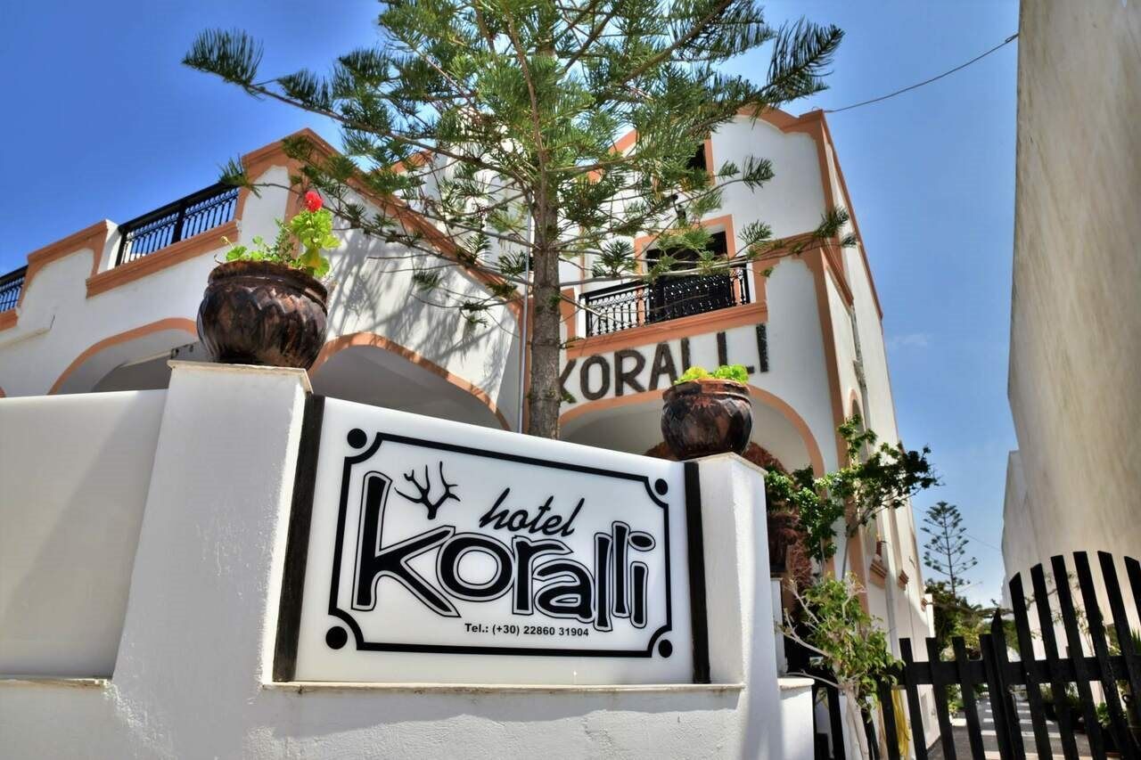 Hotel Koralli Kamari  Exterior photo